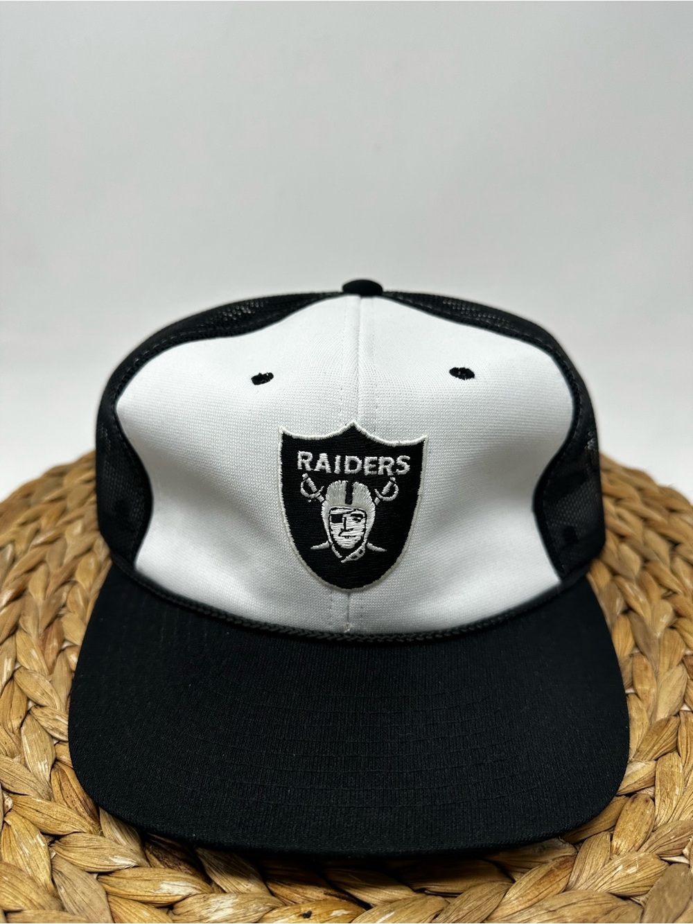Vintage Los Angeles Raiders Hat Snapback White Black Sports Specialties Trucker